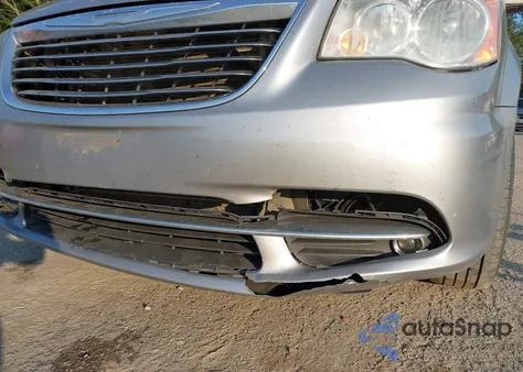 2015 Chrysler Town & Country Touring from USA, damaged, VIN 2C4RC1BG6FR505652